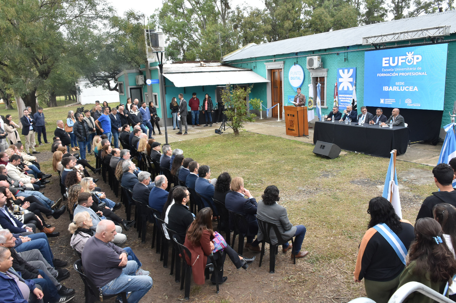 YBARLUCEA CONCRET&Oacute; UN ESPACIO UNIVERSITARIO DE FORMACI&Oacute;N