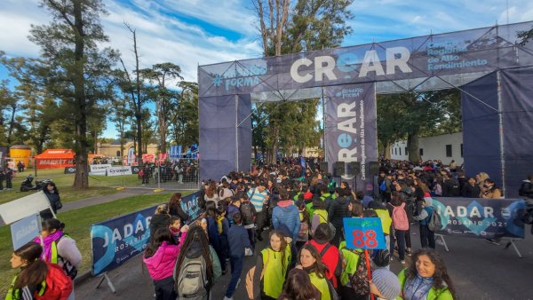 Arranc&oacute; la cuarta edici&oacute;n de los Juegos CReAR con miles de chicas y chicos viviendo la gran fiesta del deporte rosarino