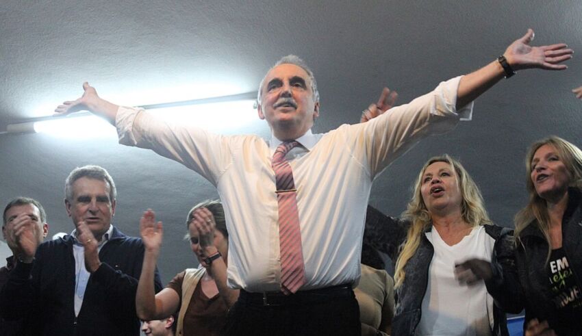 De la mano de Moreno, el peronismo santafesino unido sali&oacute; a escena