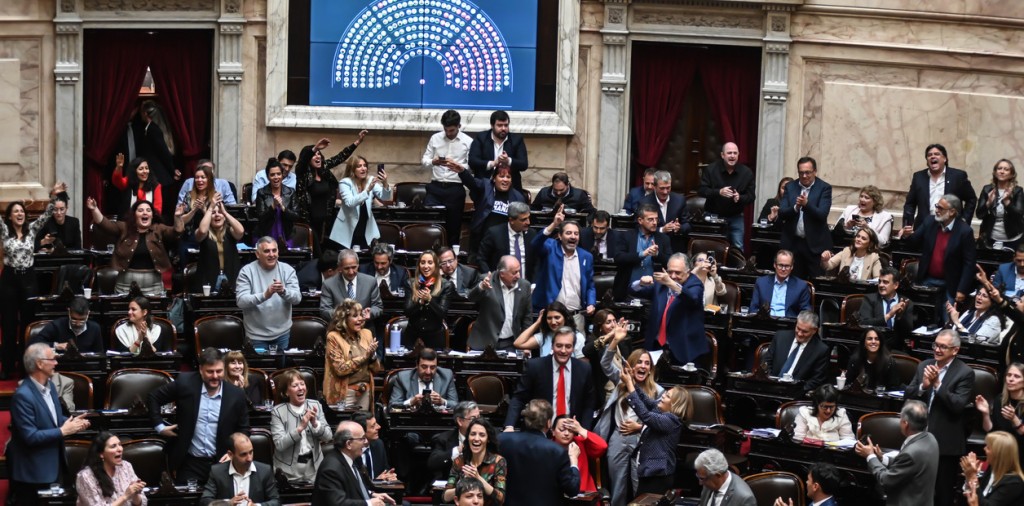 Otra dura derrota para el Gobierno: Diputados rechazó los vetos a la ley Garrahan y universidades y ahora define el Senado